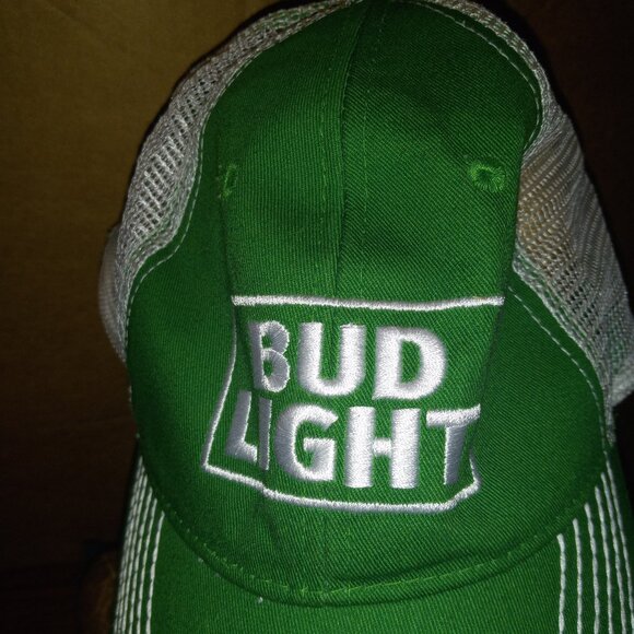 Bud Light Beer Saint Patrick’s Day Irish Green Hat Shamrock Adjustable Mesh Cap - Picture 2 of 7